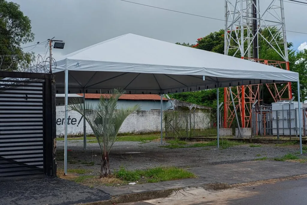 Tenda Piramidal profissional